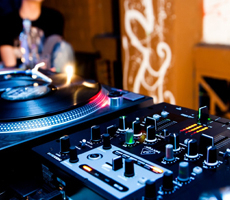 Dj ОБОРУДОВАНИЕ - Звуковое и световое оборудование, музыкальные инструменты.